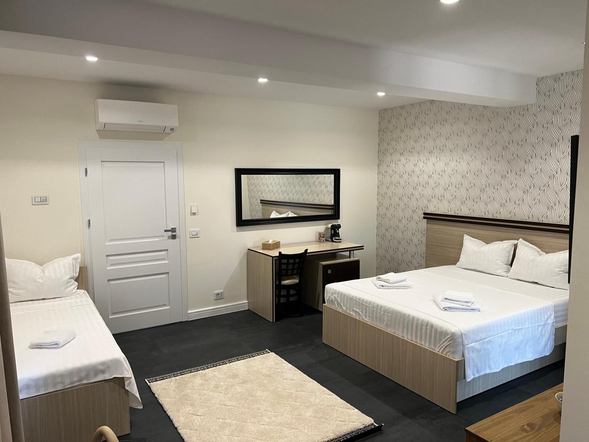 Pensiunea Villa D'Amici Mosnita Noua ภายนอก รูปภาพ