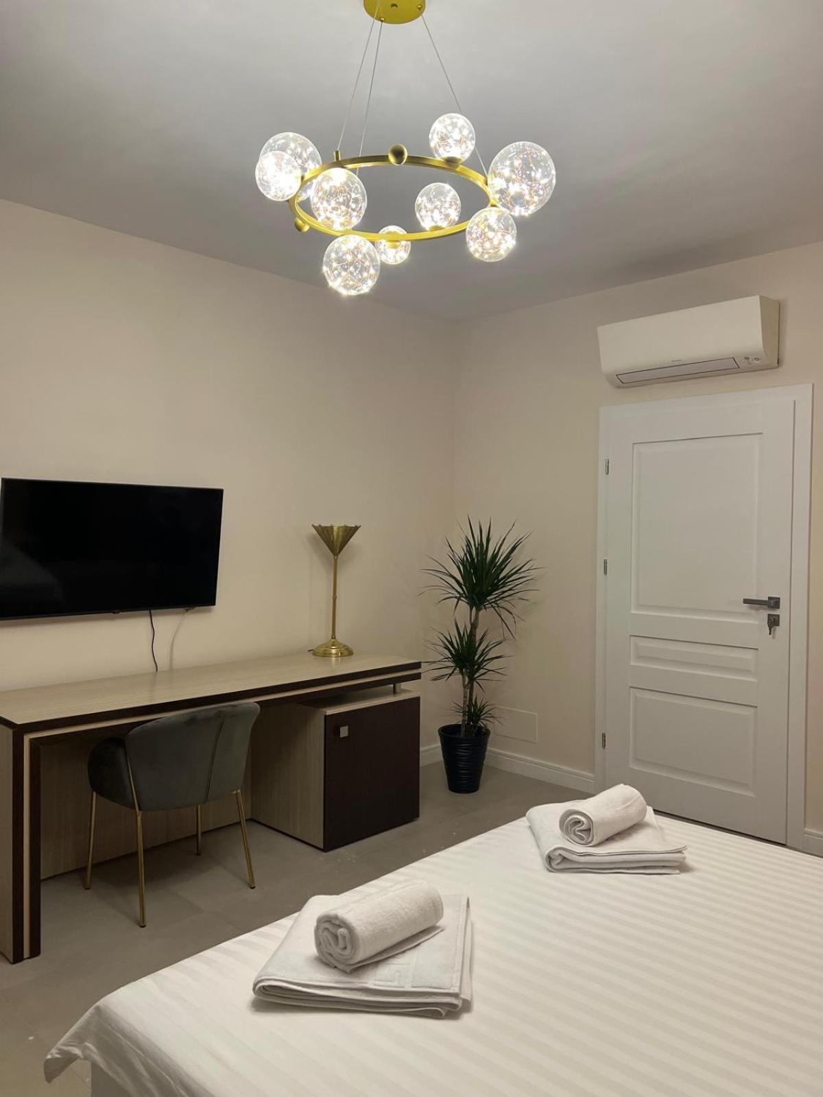Pensiunea Villa D'Amici Mosnita Noua ภายนอก รูปภาพ